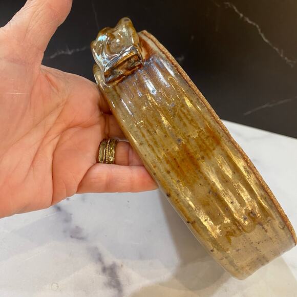 Handmade pottery juicer or apple baker w handles 9” across - Picture 6 of 7